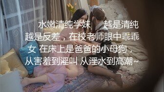 《母子乱伦》小伙下药迷翻妈妈❤️懂事以后第一次完完整整看妈妈的裸体❤️想不到妈妈下面毛毛那么少