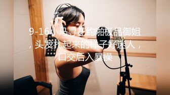 漂亮少妇海滩喂母乳