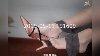 短裙美腿极品靓女笑起来超甜美小伙迫不及待