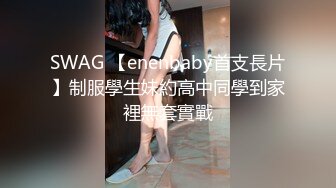  三女两男18嫩妹群P激情大战，排成一排翘起屁股美穴，按头深喉轮流交，扶着屁股后入猛操，手指扣穴揉搓阴蒂