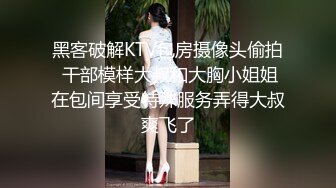 帮孕妇揉肚子，桌子上直接开操_2023-10-28_08-21-04