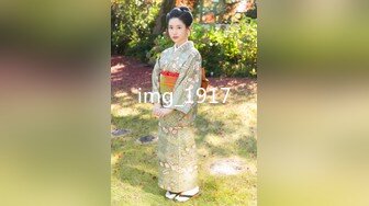 大神潜入写字楼偷拍漂亮的长发短裙美女