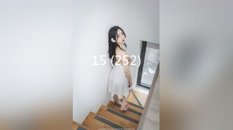 2018.4.1-4.3彩虹情趣房未流出，淫荡女友穿情趣装服侍男朋友，中年男私会情人